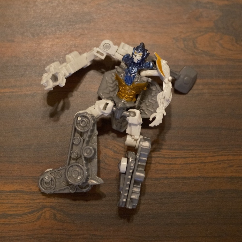 Transformers Dark of the Moon DOTM Cyberverse Autobot Roller